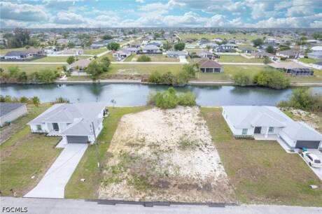 2024 NE 6th Ave
