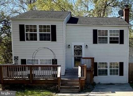 9701 Meadowview Dr