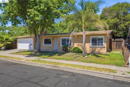 2943 Richard Ave