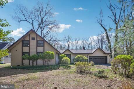 39 Oakwood Dr