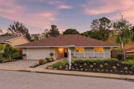 1460 Murchison Dr