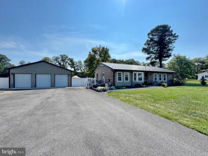 7406 Robin Rd