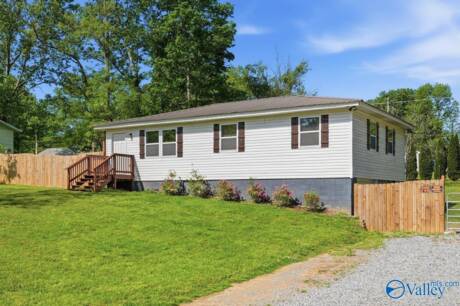 216 Mayapple Road SW
