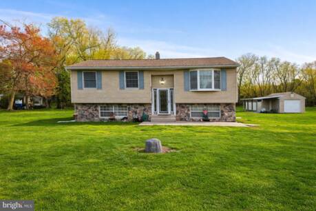 1554 Flora Rd
