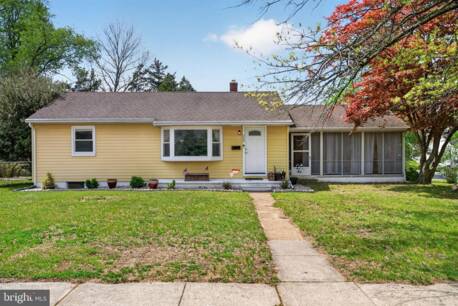 304 Main St