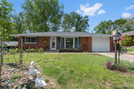 1439 Price Dr
