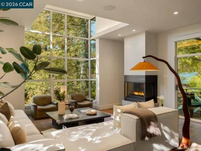 6 Dorothy Pl