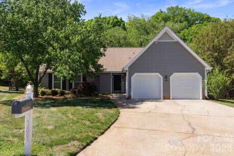 12001 Lazy Willow Ln