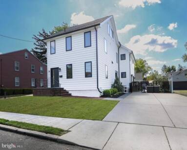 14 E Crystal Lake Ave