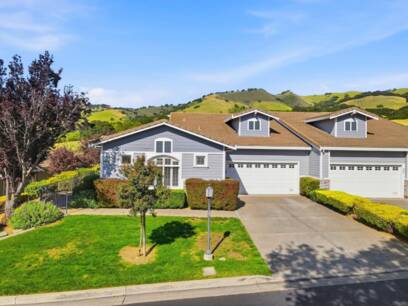 9015 Village View Dr