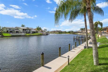 3631 SE 10th Ave 102