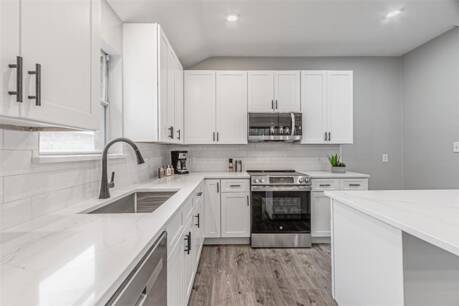 4533 Forest Glen Dr