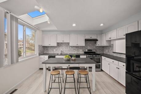 255 North Rd 10