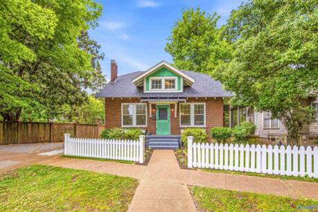 412 Gordon Drive SE
