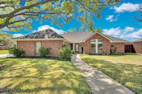 1501 Highland Dr
