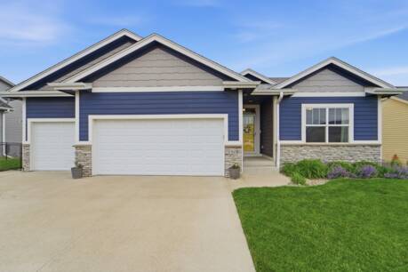 1908 NW Prairie Creek Dr