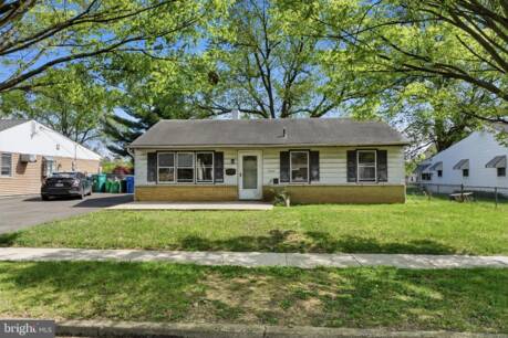 1402 Susan Ave