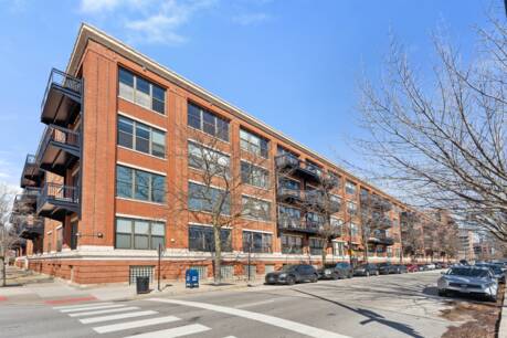 1040 W Adams St 122