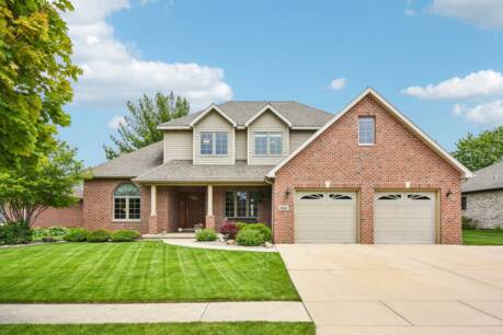 1041 Lakeview Dr