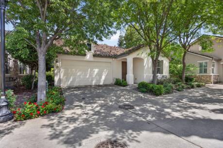 1033 Marseille Ln