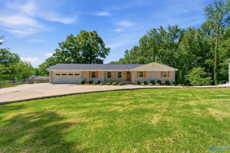 205 Penny Lane NW