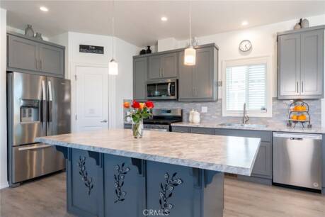 22221 Bloomfield Ave 47