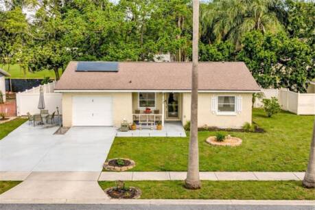 1325 Cypress Arbor