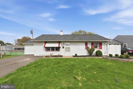 284 N Olds Blvd