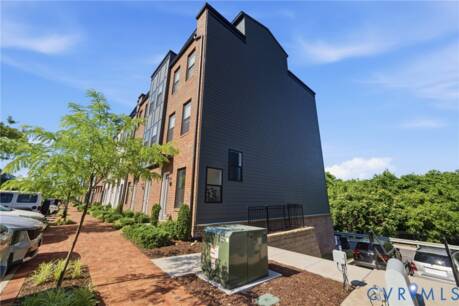 5300 Old Main St C