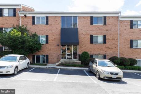 3382 Hewitt Ave 102