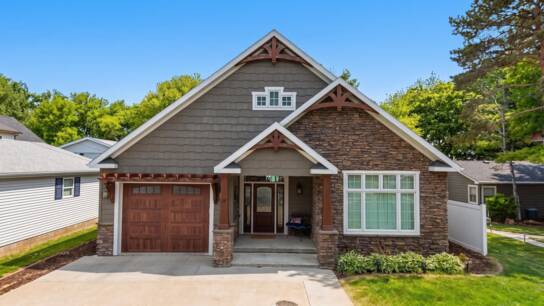 15 North Shore Drive 8