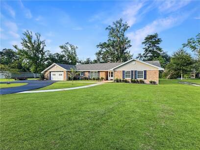 56 Doubloon Dr