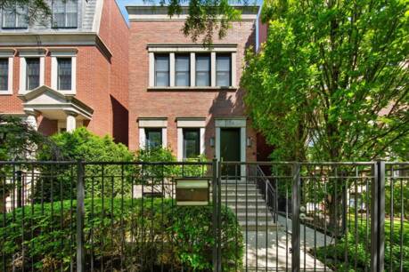 1716 W Wolfram St