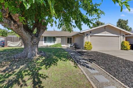 6373 Navion Dr