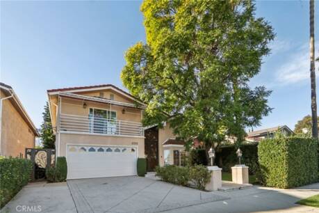 6355 Yolanda Ave