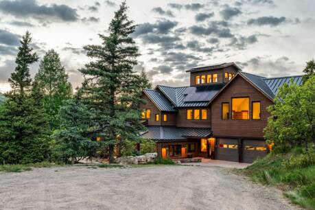 329 Ross Rd