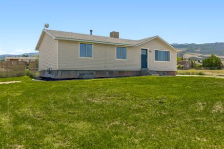 4908 Mule Train Dr