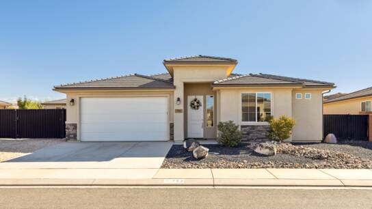 752 N 2850 St W