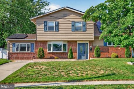12 Woodbridge Rd