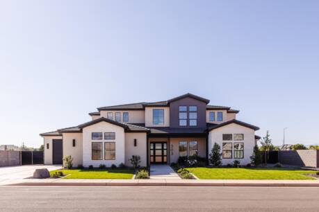 303 W Centerfield Cir