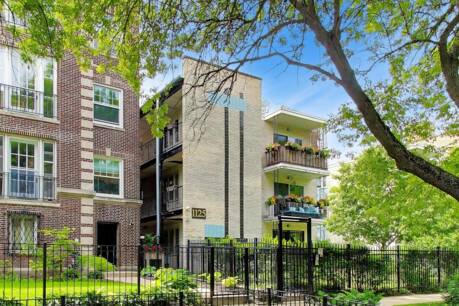 1125 W Lunt Ave 203