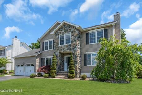 30 Deborah Ln
