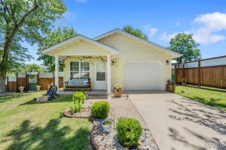 1701 E Harvest Cir