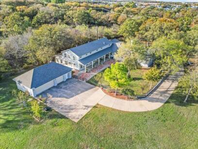 8248 Meadowbrook Dr