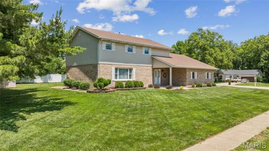 945 Ivy Ct
