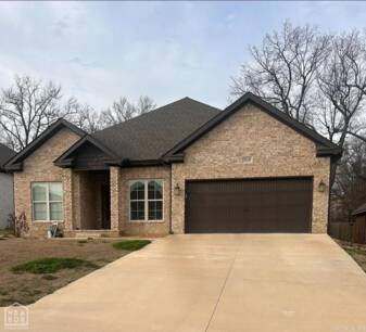 4120 Lynx Ln
