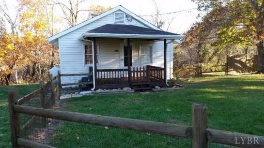 102 Nickerson Rd