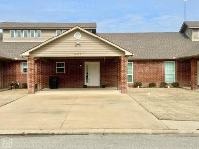 4605 Antosh Cir