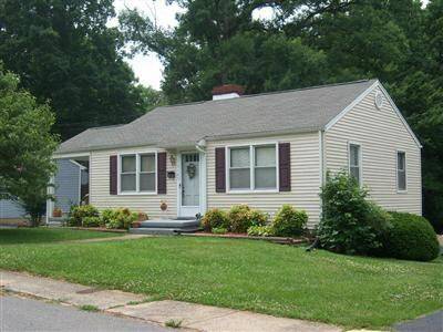 1105 Poplar