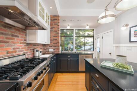 60 Delmar St